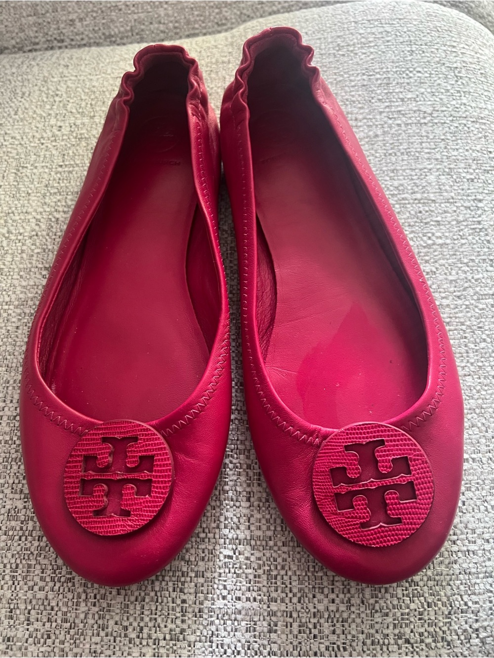 Tory Burch Hot Pink Reva Leather Logo Ballet Flats